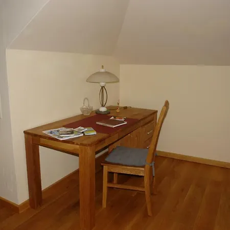 아파트 Im Reetdachhaus Hallerhus *
